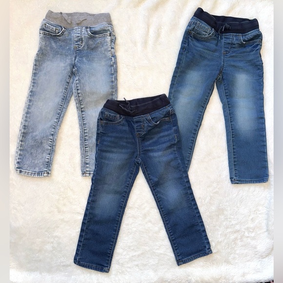 Toddler Jean bundle - Picture 2 of 9